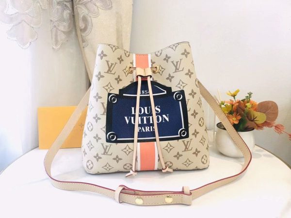 Luxury LV Handbag M46473