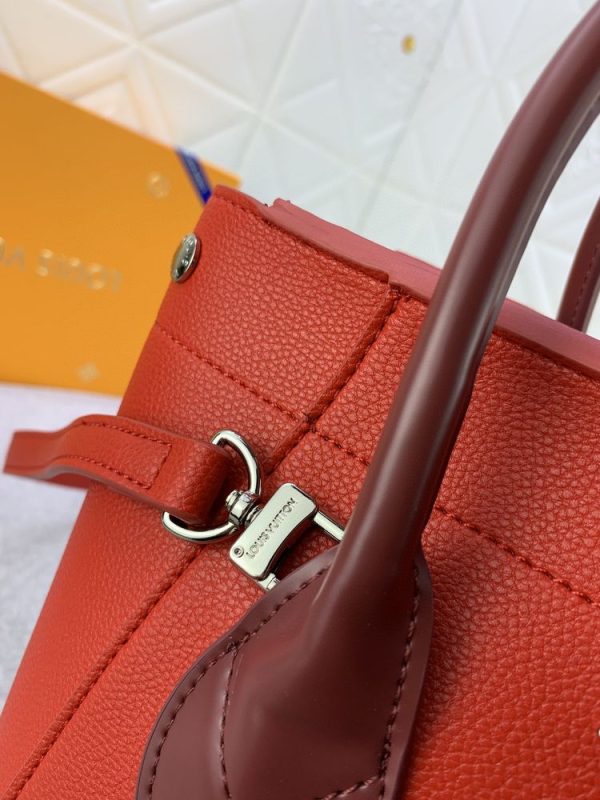 Luxury LV Handbag M54843