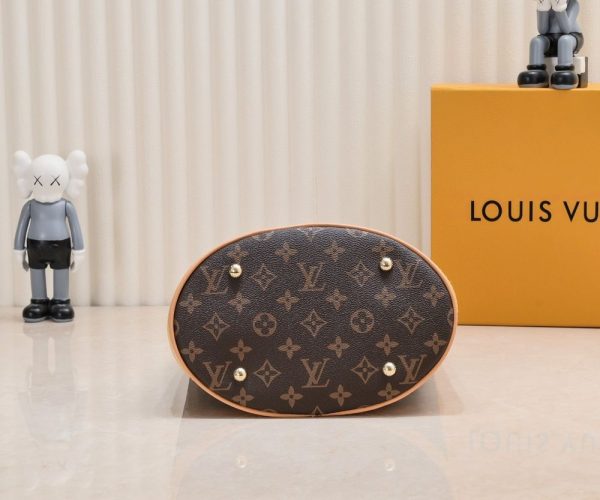 Luxury LV Handbag M42238