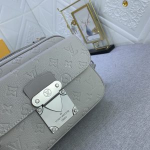 Luxury LV Handbag M46688