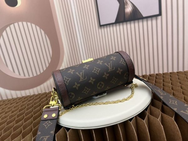 Luxury LV Handbag M57835