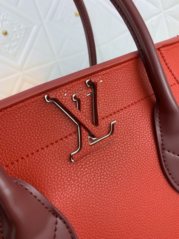 Luxury LV Handbag M54843