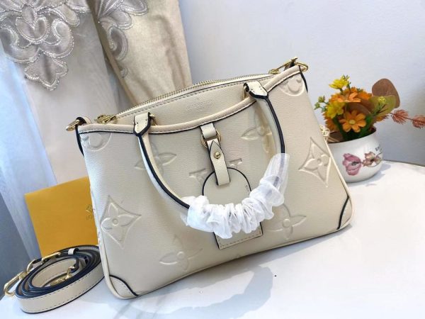 Luxury LV Handbag M46488