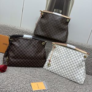 Luxury LV Handbag M40249