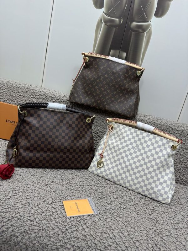 Luxury LV Handbag M40249