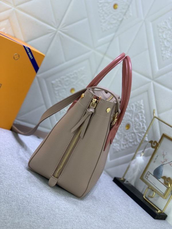 Luxury LV Handbag M54843