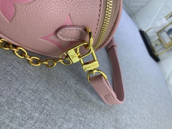 Luxury LV Handbag M82208