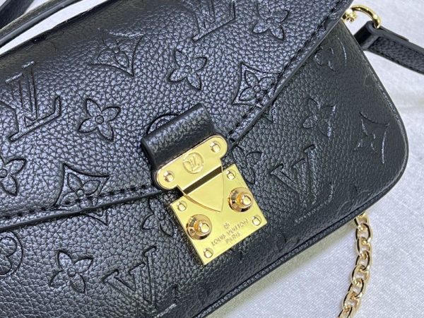 Luxury LV Handbag M46279-M22834