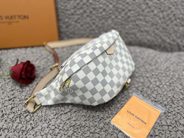 Luxury LV Handbag M43644