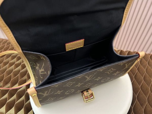 Luxury LV Handbag M44919.1