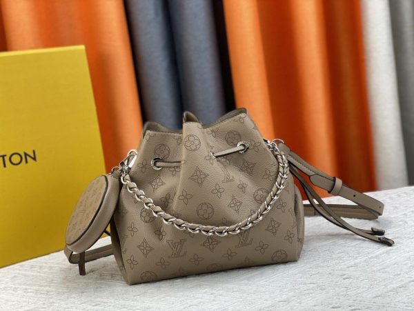 Luxury LV Handbag M57068