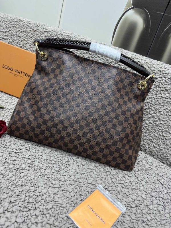 Luxury LV Handbag M40249