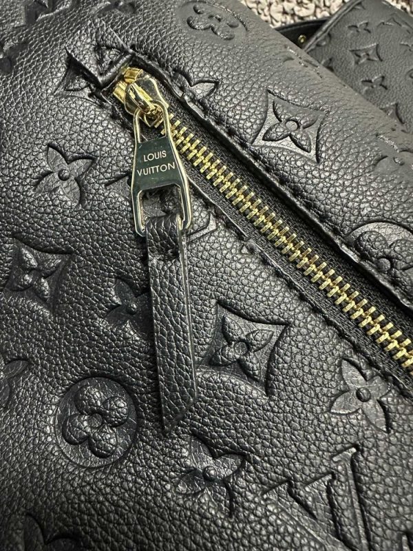 Luxury LV Handbag M40354