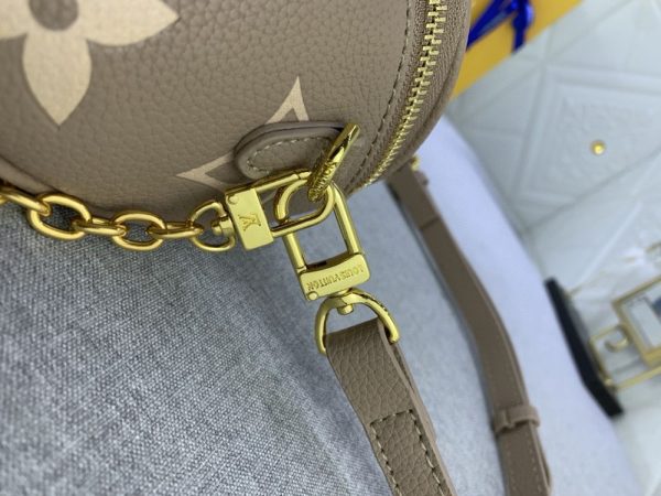 Luxury LV Handbag M82208