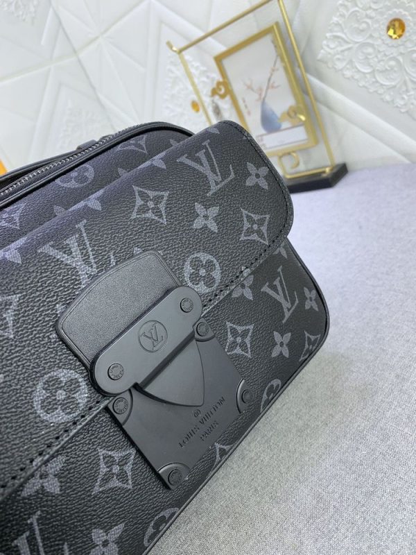 Luxury LV Handbag M46688