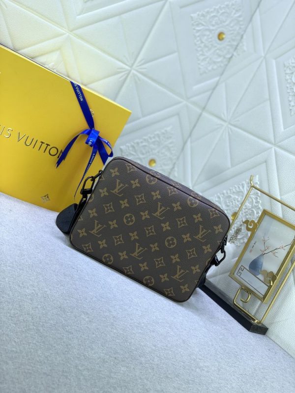 Luxury LV Handbag M22482