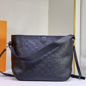 Luxury LV Handbag M44945.1