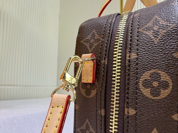 Luxury LV Handbag M47500