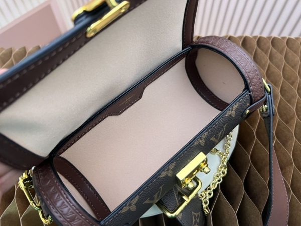 Luxury LV Handbag M57835