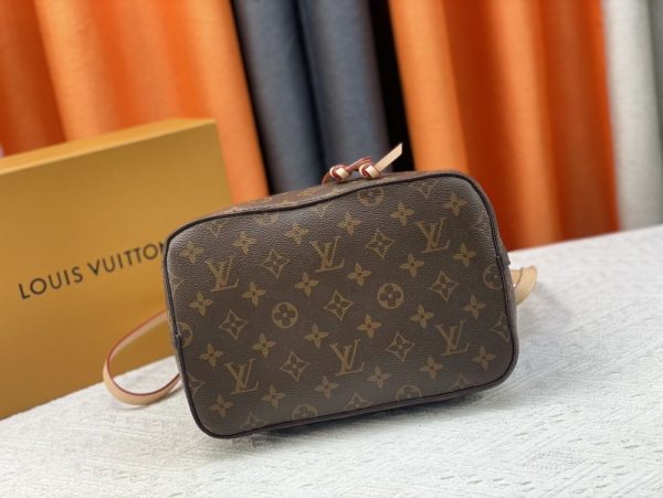 Luxury LV Handbag M46581.1