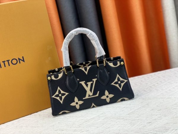 Luxury LV Handbag 46653.1