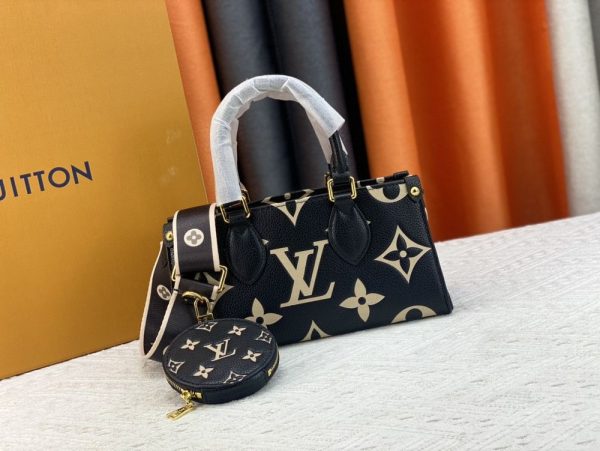 Luxury LV Handbag 46653.1