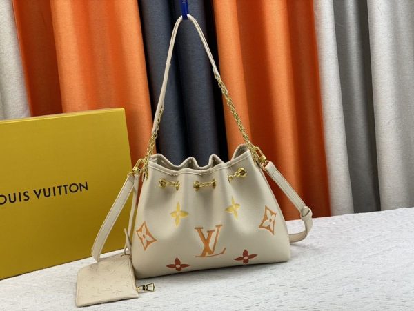 Luxury LV Handbag M46545