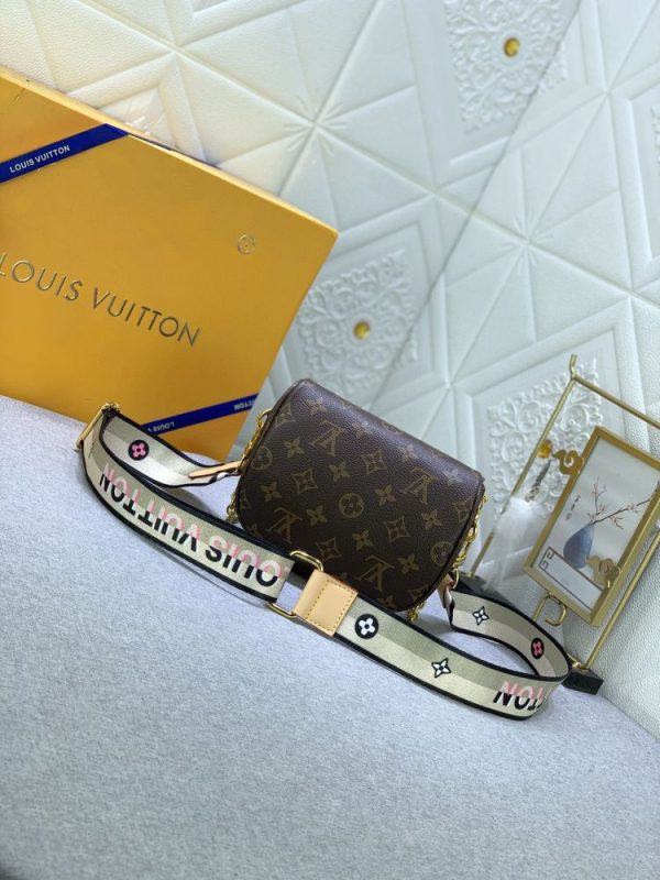 Luxury LV Handbag M82335