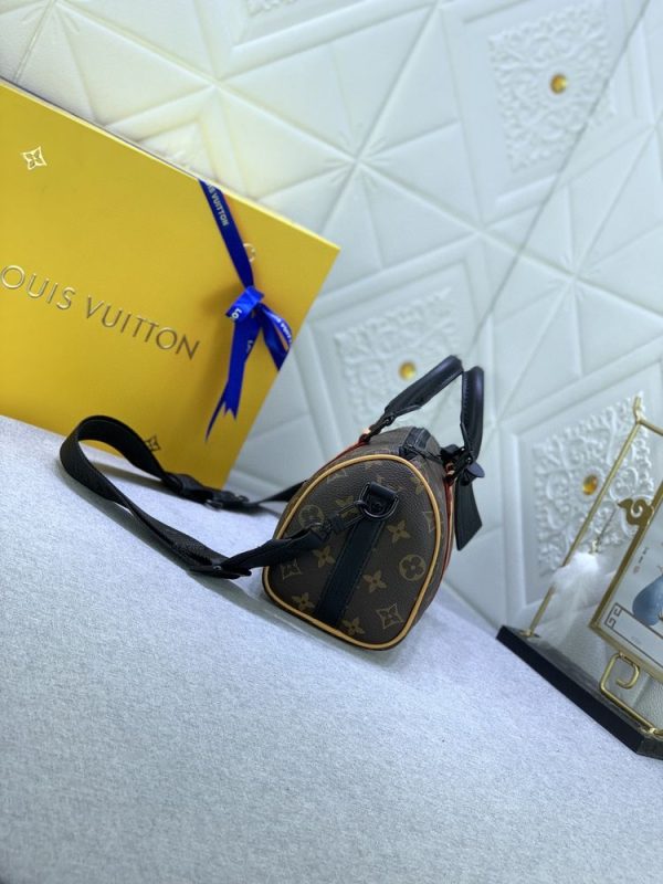 Luxury LV Handbag M46687