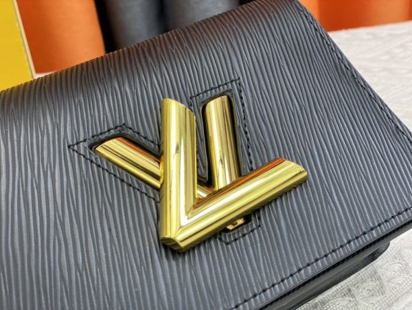 Luxury LV Handbag M68560