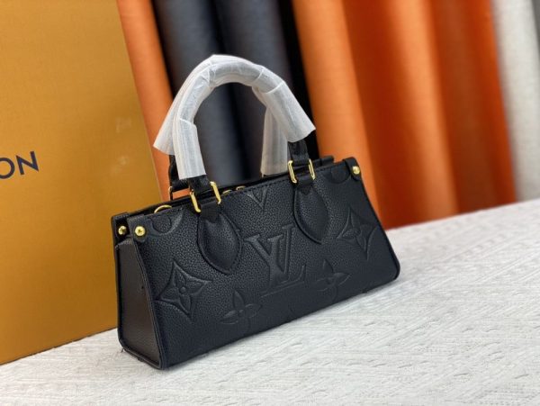 Luxury LV Handbag 46653