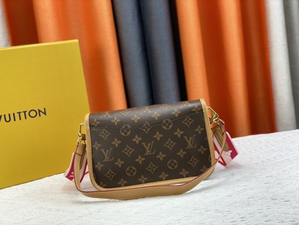 Luxury LV Handbag M45985.1