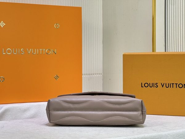 Luxury LV Handbag M58552