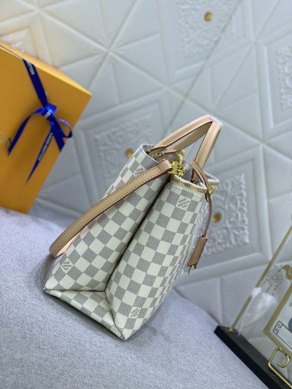 Luxury LV Handbag M40582