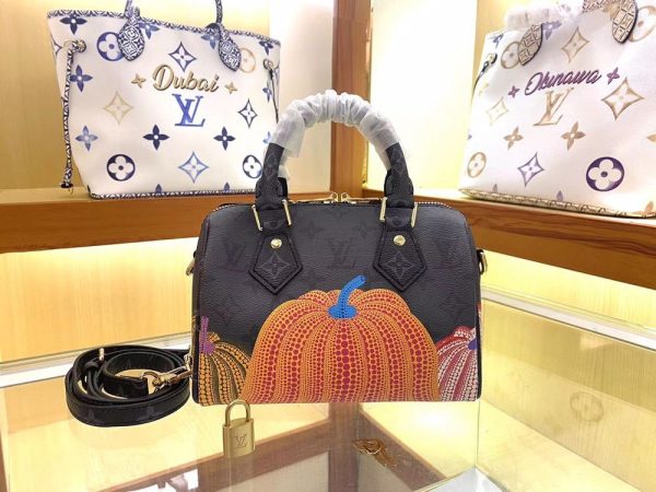 Luxury LV Handbag M81910