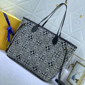 Luxury LV Handbag M57273