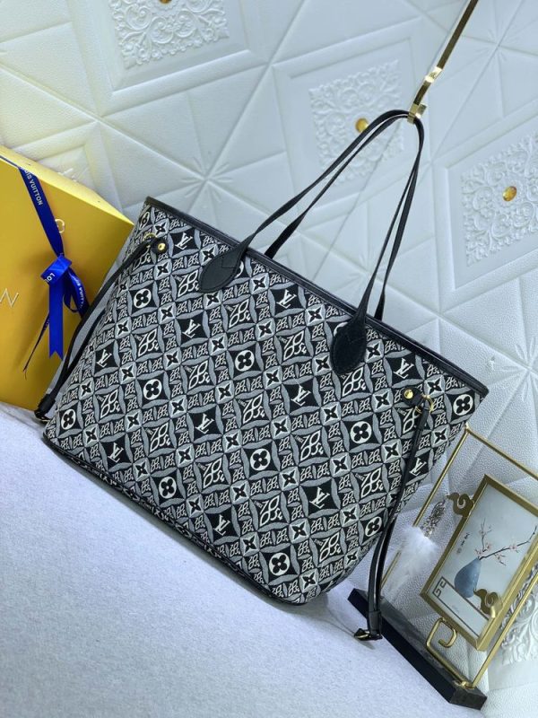 Luxury LV Handbag M57273