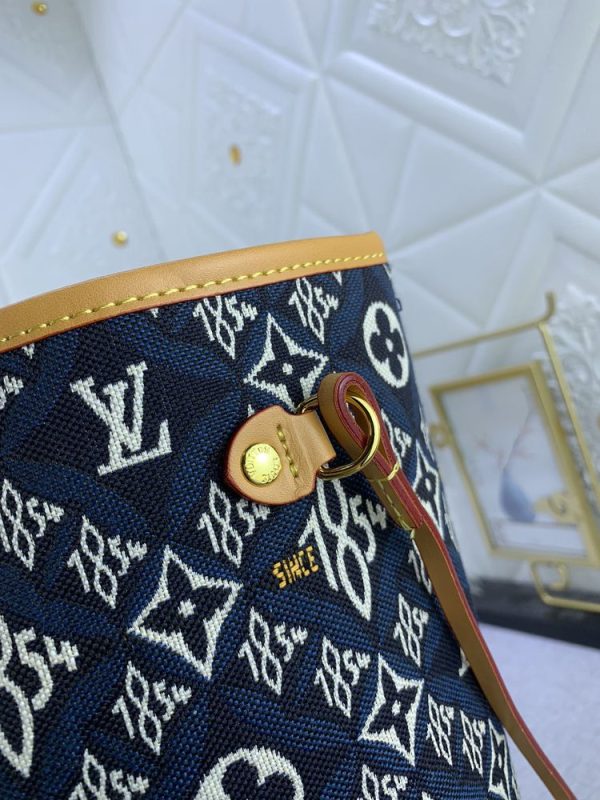 Luxury LV Handbag M57273