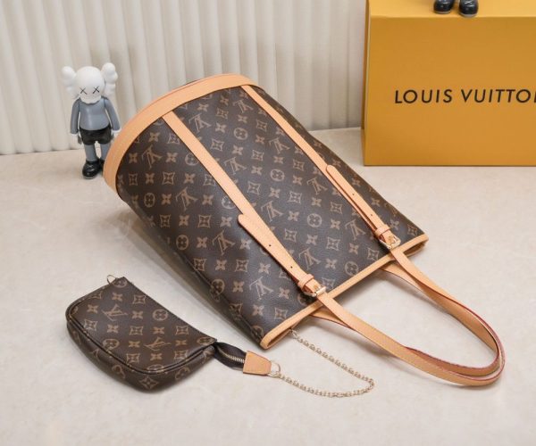 Luxury LV Handbag M42236