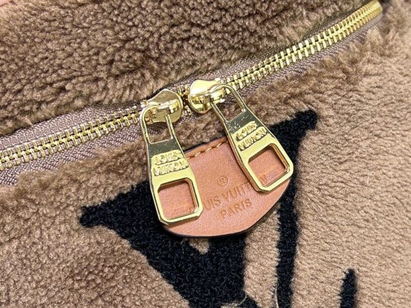 Luxury LV Handbag 43644