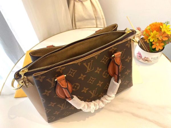 Luxury LV Handbag M46786.1