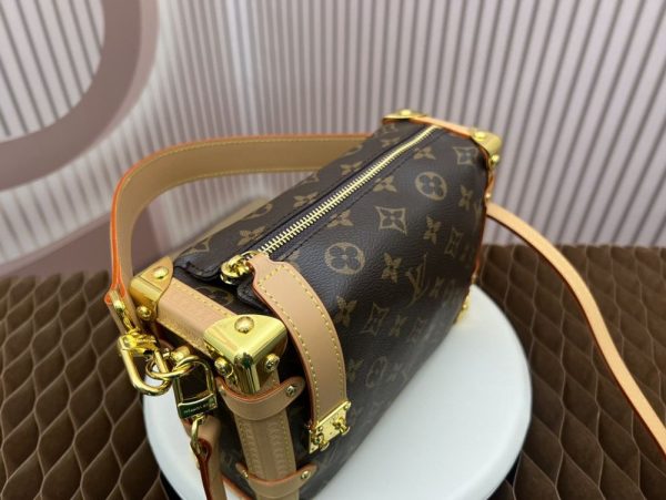 Luxury LV Handbag M46358