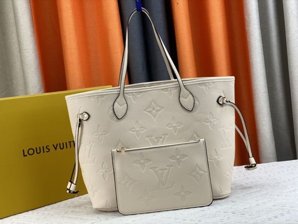 Luxury LV Handbag M45684