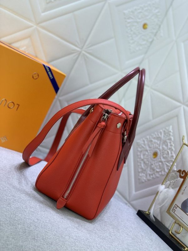 Luxury LV Handbag M54843