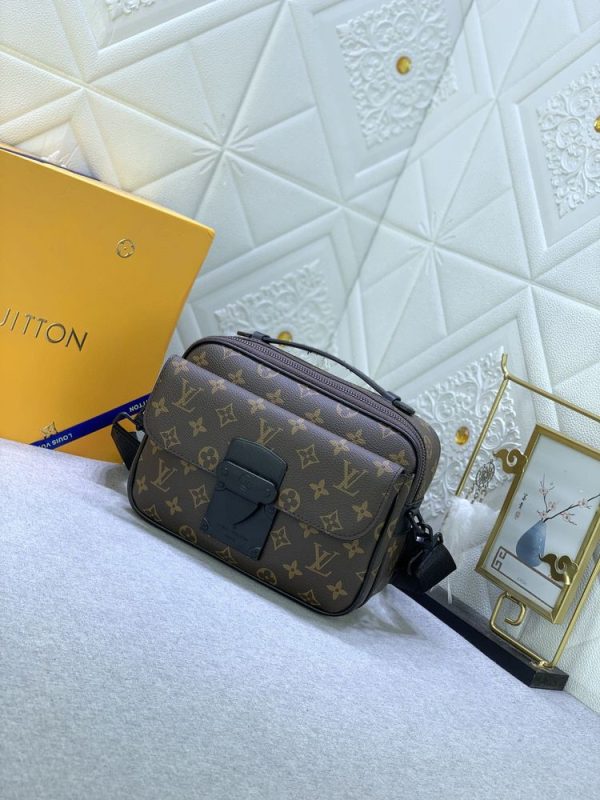 Luxury LV Handbag M46688