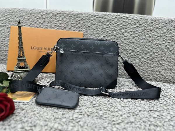 Luxury LV Handbag M40438