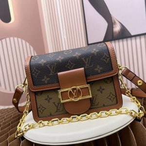 Luxury LV Handbag M44580