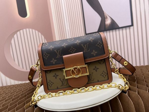 Luxury LV Handbag M44580