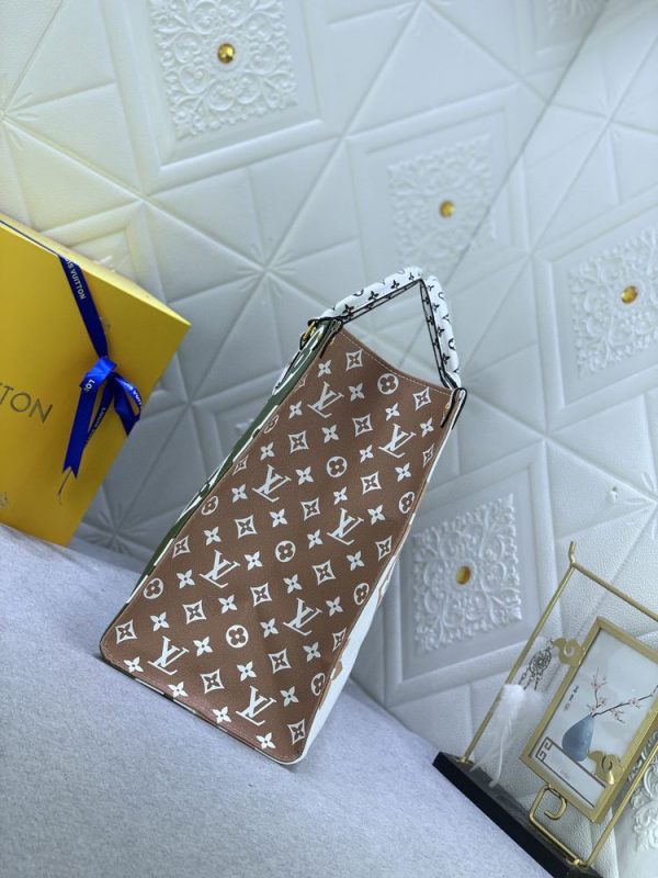 Luxury LV Handbag M44579