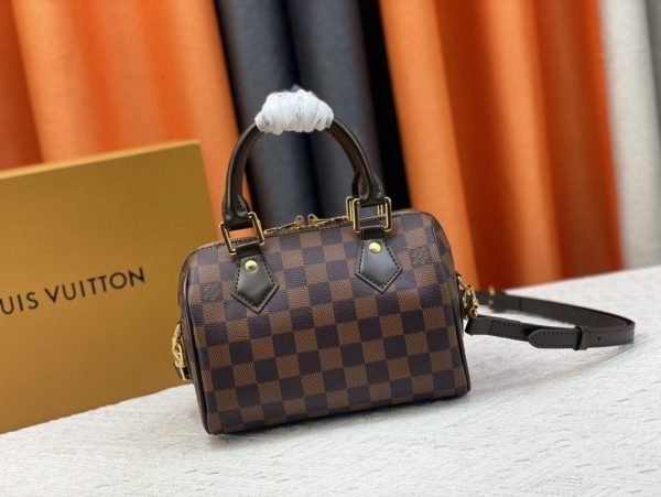 Luxury LV Handbag M46222